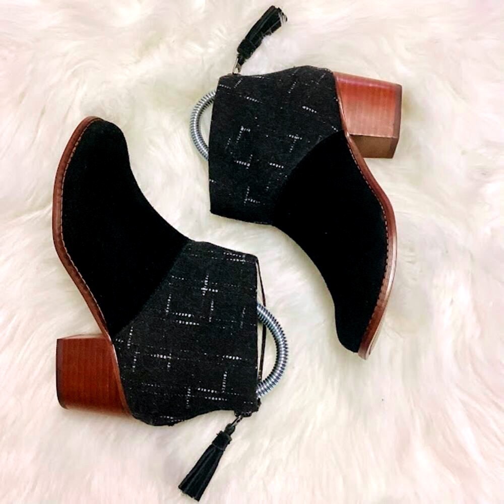 Tom's Leila Black Wool Felt Booties Block Heel Back Zipper Block Color Size 5W